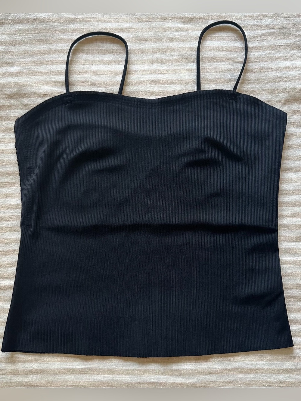 simple nylon black sporty crop tank w low back / sz xsmall
